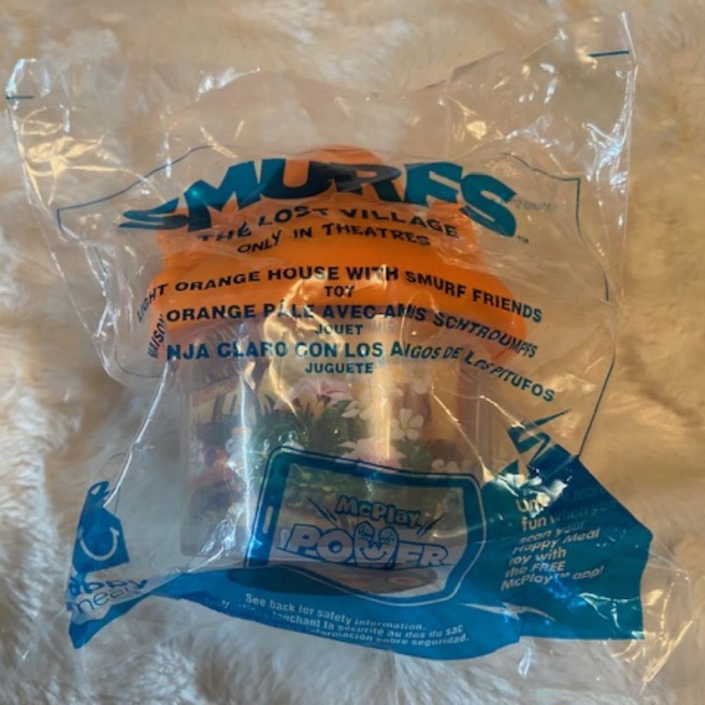 2/$30 Smurfs The Lost Village Light Orange House with Smurf Friends 2017 NIP